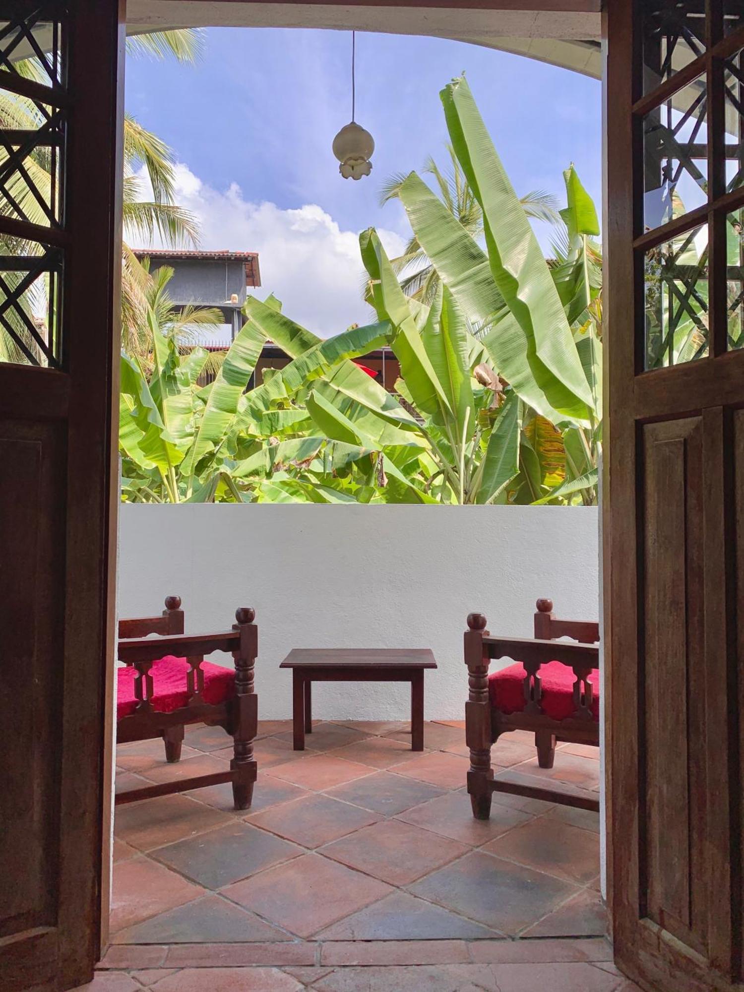 Blue Swan Inn Unawatuna Exterior foto